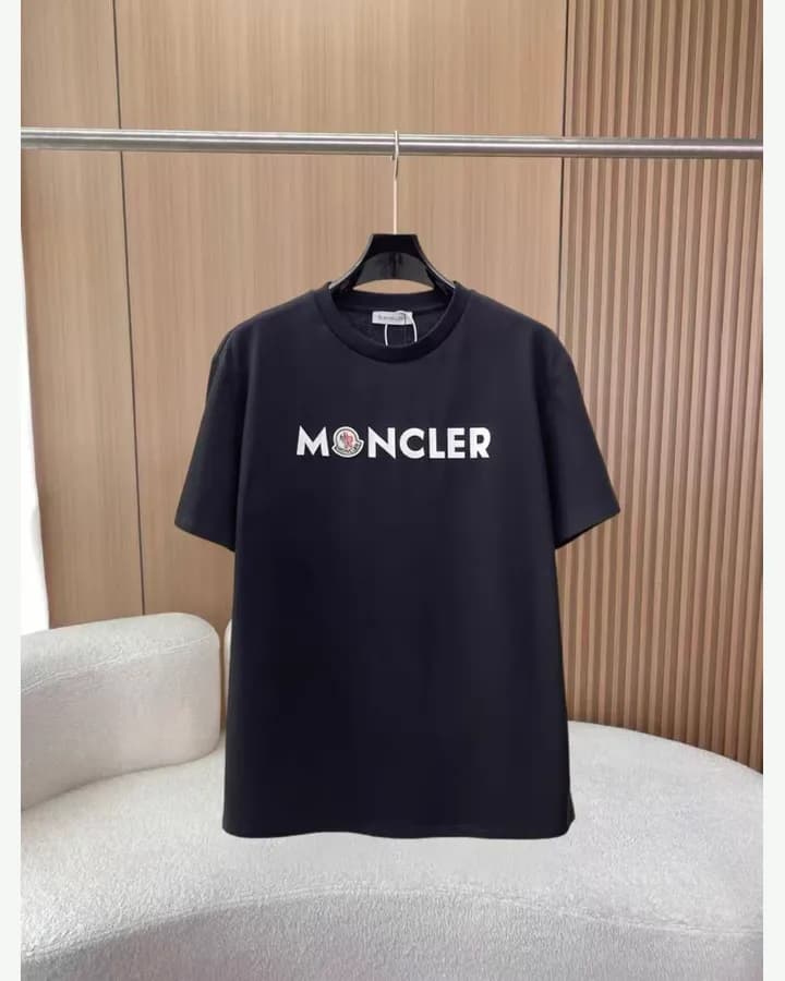 モンクレール 新作半袖Tシャツ